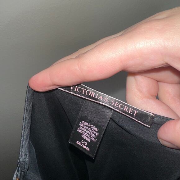 Victoria’s Secret 100% Mulberry Silk Black Slip Dress Spaghetti Strap Large - Picture 5 of 9